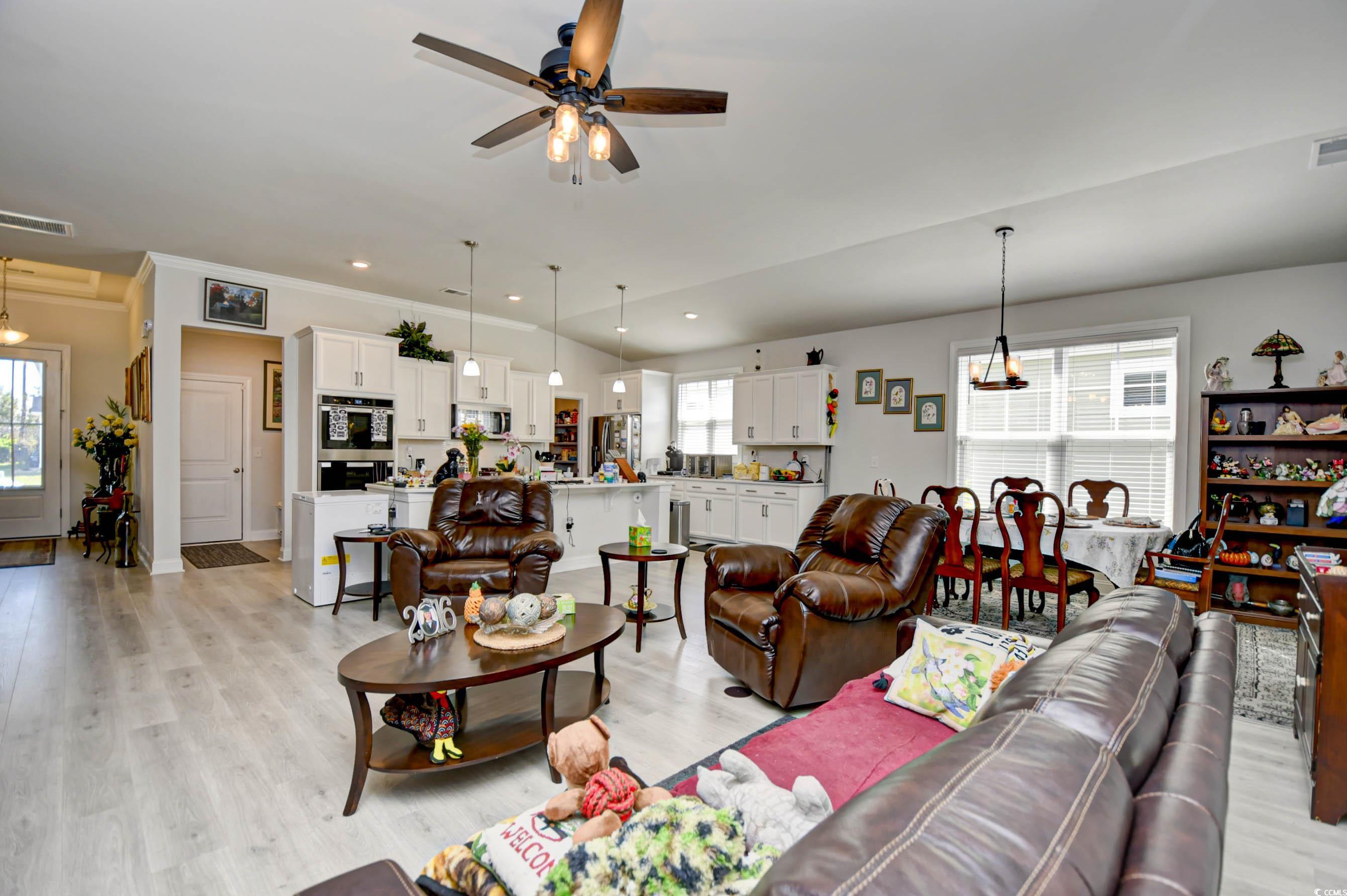924 Mildred Court Murrells Inlet, SC 29576 - Photo 9 of 39 Gallery Image 9