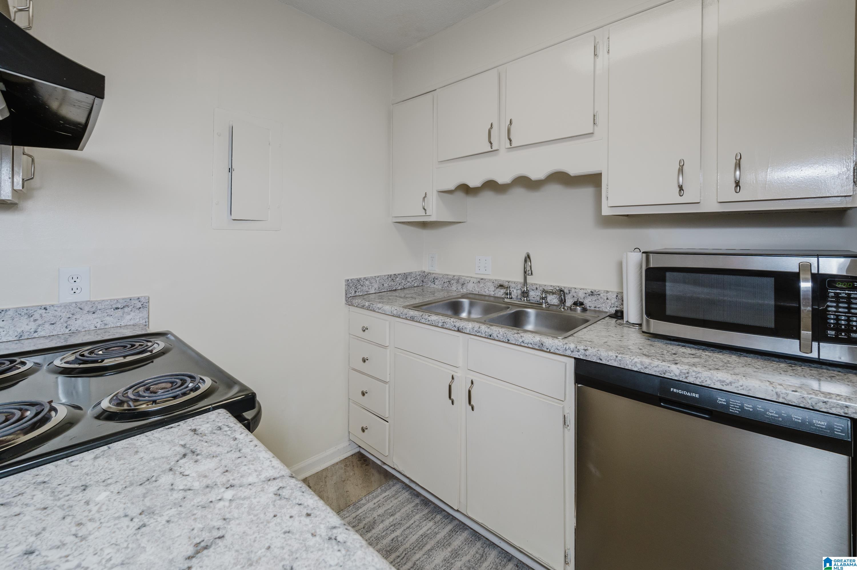 3350 Altamont Road South, Unit B2 Birmingham, AL 35205 - Photo 9 of 28