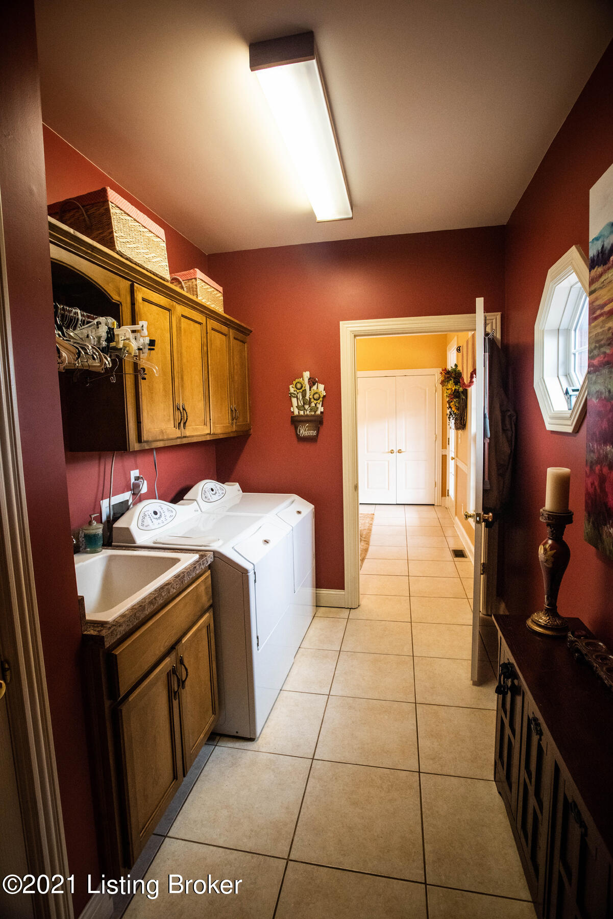 1954 Plum Run Road Bardstown, KY 40004 - Photo 20 of 46 11 laundry