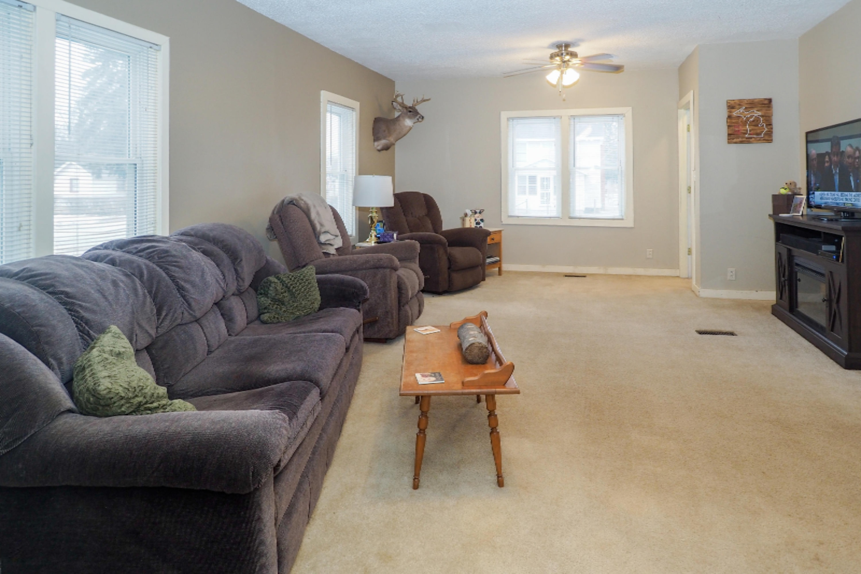 402 6th Avenue Three Rivers, MI 49093 - Photo 3 of 23 402 6th Ave, Three Rivers-103