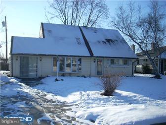 11 Hemlock Road Levittown, PA 19056 - Photo 1 of 1 Gallery Image 1
