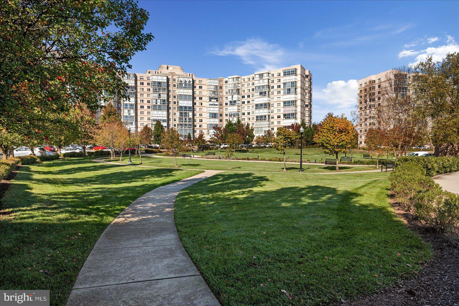 19375 Cypress Ridge Terrace, Unit 207 Leesburg, VA 20176 - Photo 32 of 44