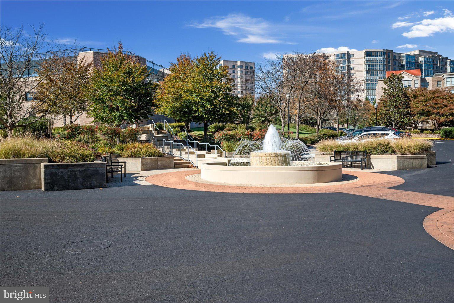 19375 Cypress Ridge Terrace, Unit 207 Leesburg, VA 20176 - Photo 35 of 44 a view of fountain with a city view