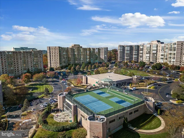 $399,900 | 19375 Cypress Ridge Terrace, Unit 207, Leesburg, VA 20176