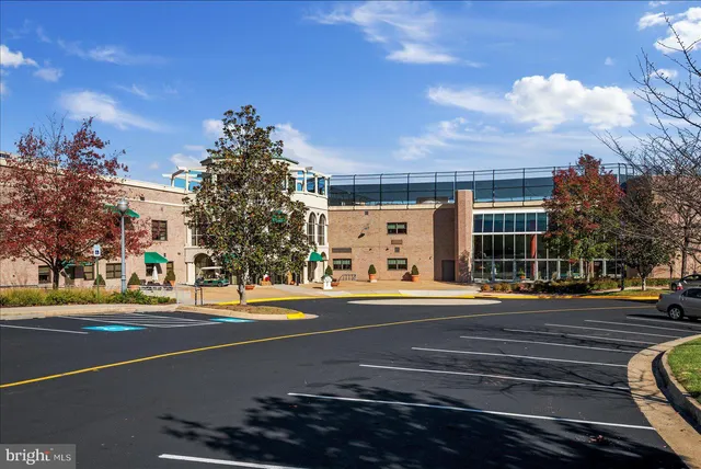 $399,900 | 19375 Cypress Ridge Terrace, Unit 207, Leesburg, VA 20176