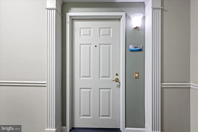 $399,900 | 19375 Cypress Ridge Terrace, Unit 207, Leesburg, VA 20176