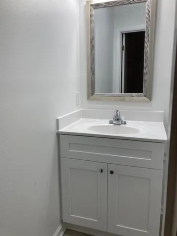 $1,600 | 4148 Chateau Boulevard, Unit 2, Kenner, LA 70065