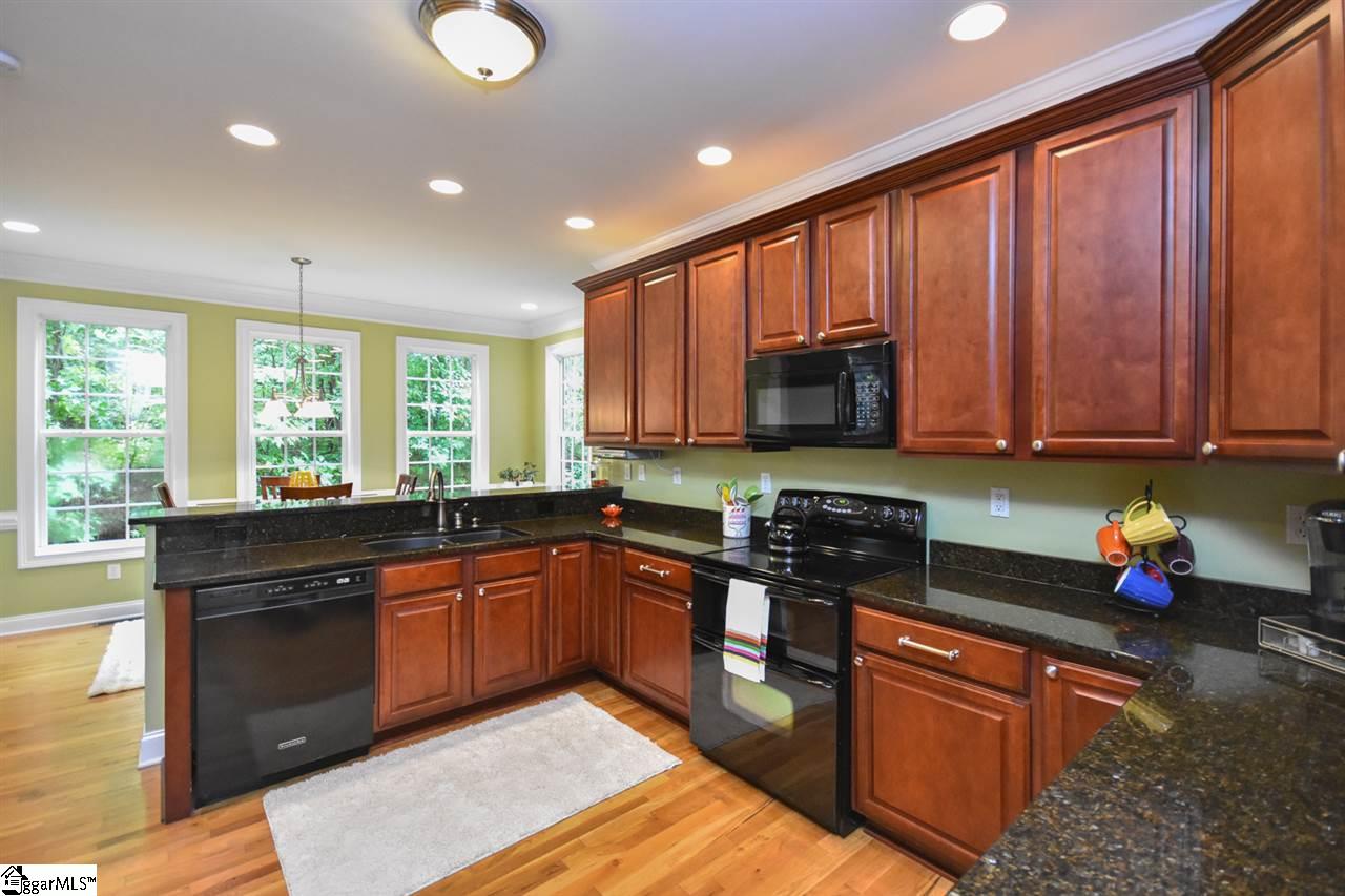 511 East Darby Road Taylors, SC 29687 - Photo 7 of 36 Gallery Image 7