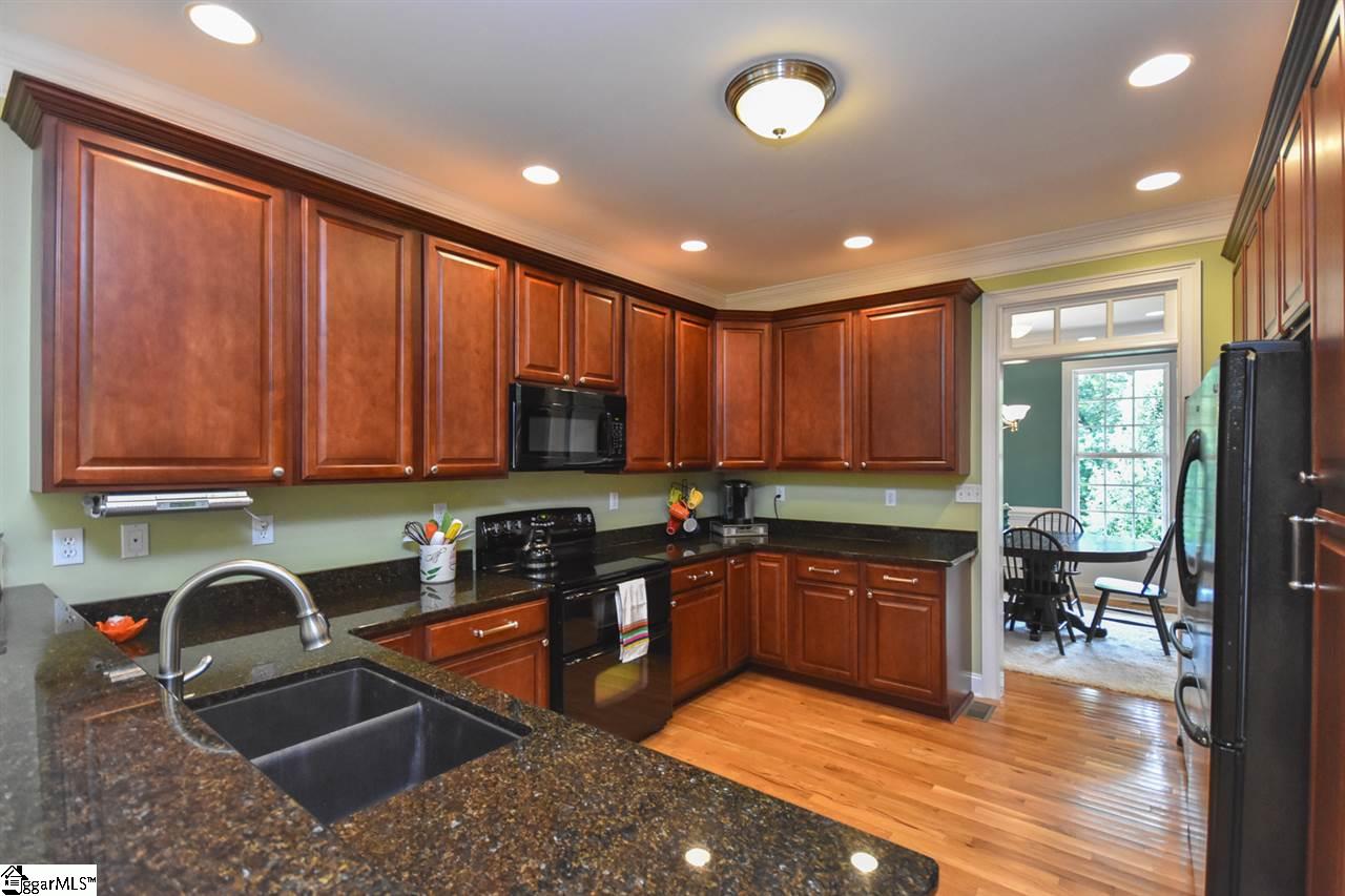 511 East Darby Road Taylors, SC 29687 - Photo 8 of 36 Gallery Image 8