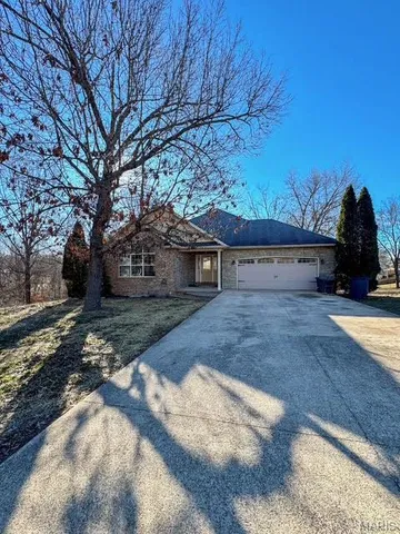 $375,000 | 21056 Lacombe Road, Waynesville, MO 65583