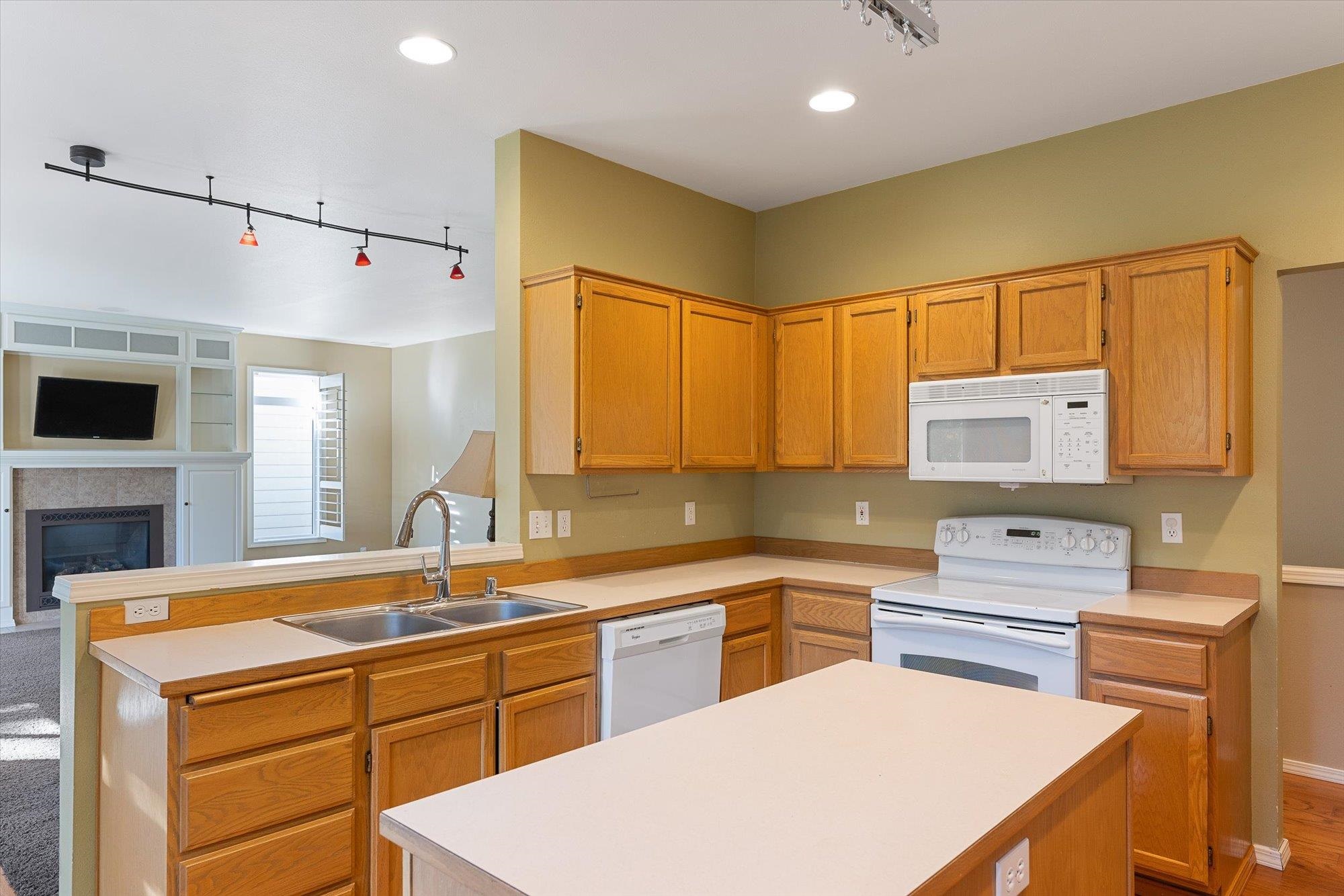 4203 South Tenfel Lane Spokane, WA 99223 - Photo 11 of 33