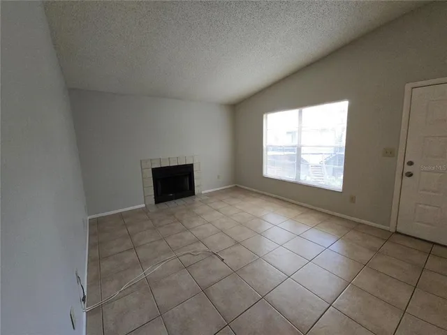 $158,900 | 4031 Tumble Wood Trail, Unit 203, Tampa, FL 33613