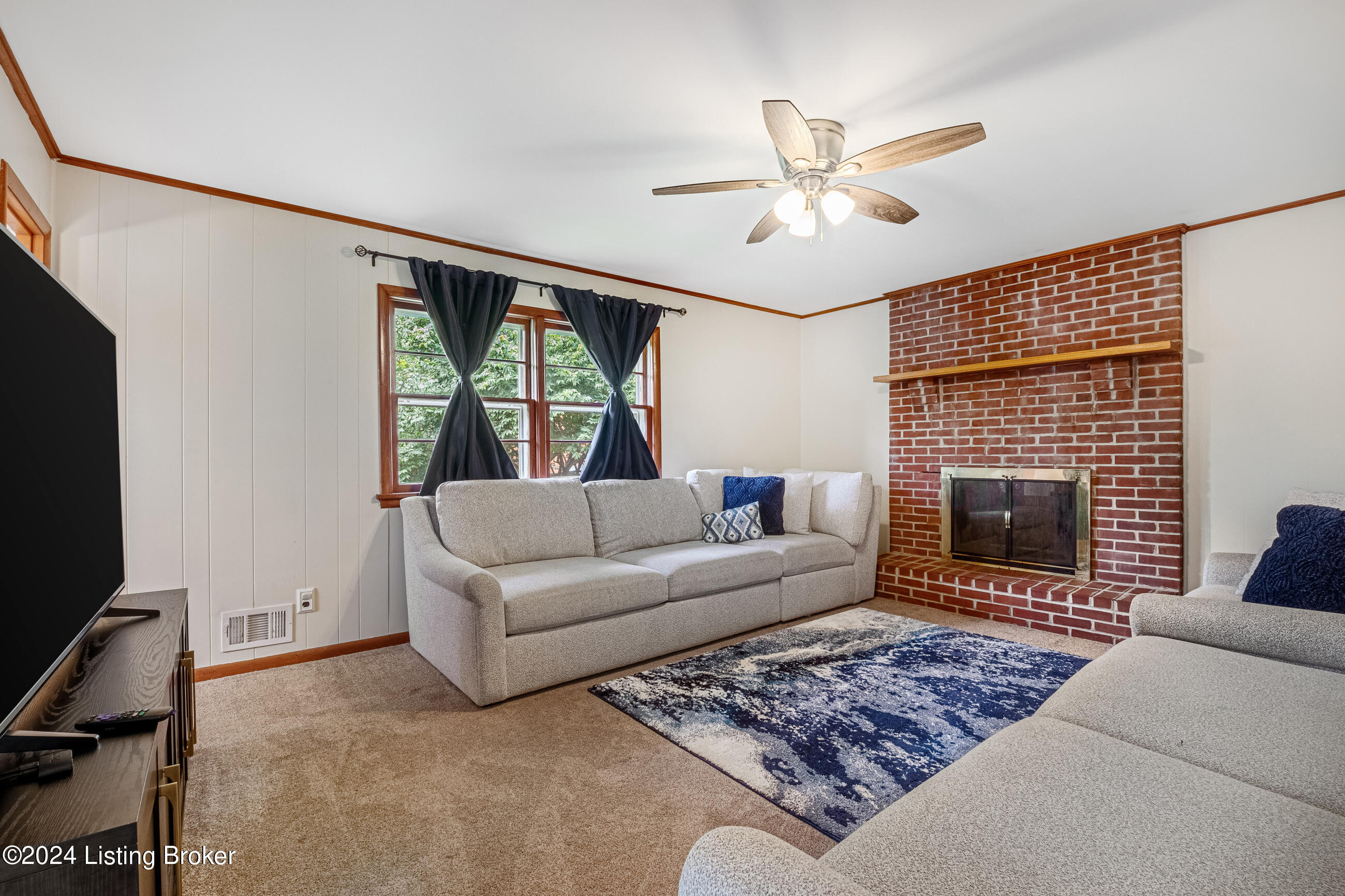2913 Kings Bridge Road Louisville, KY 40220 - Photo 25 of 42 Family Room