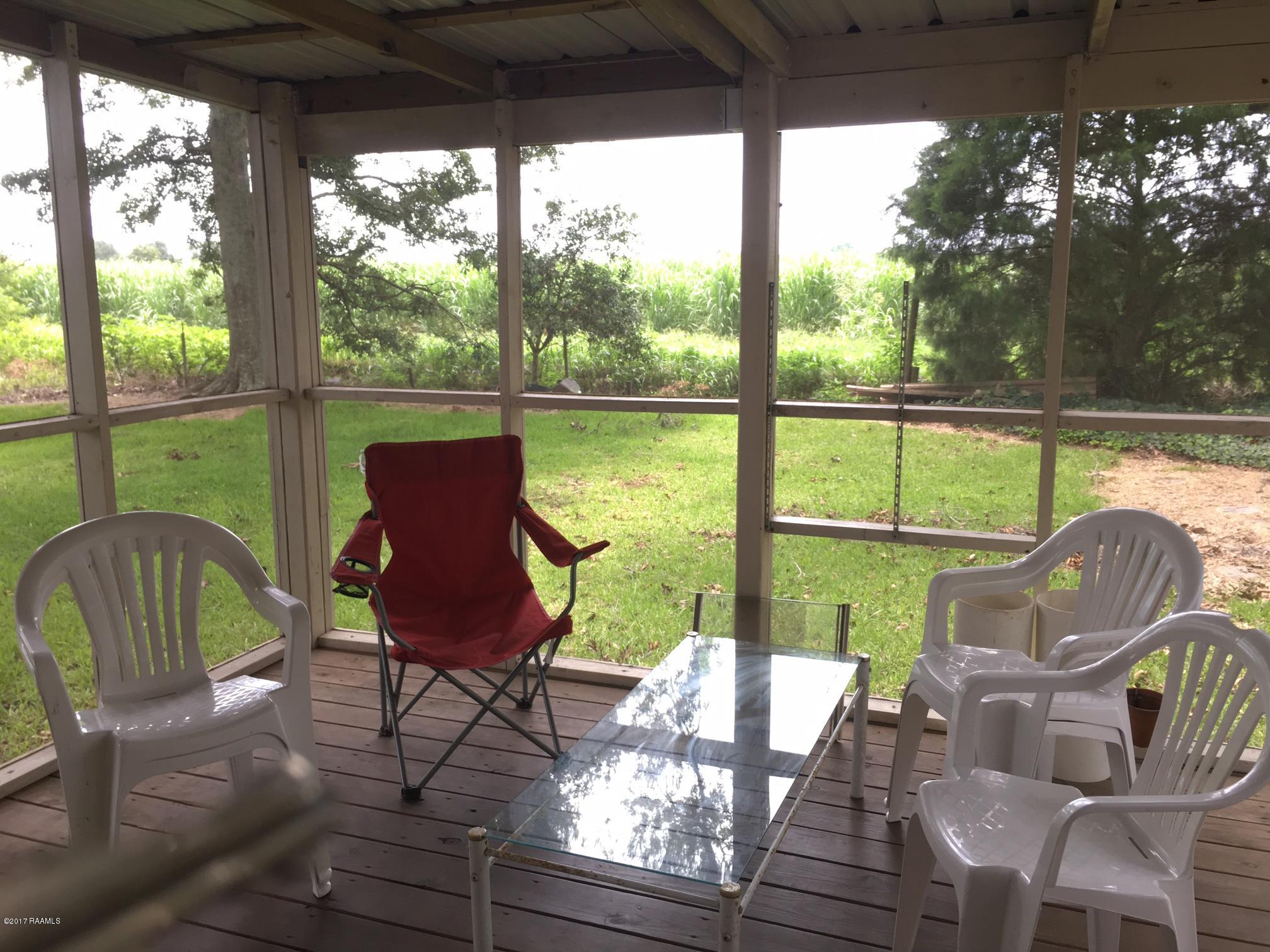5817 Patoutville Road New Iberia, LA 70560 - Photo 9 of 13 IMG_0131