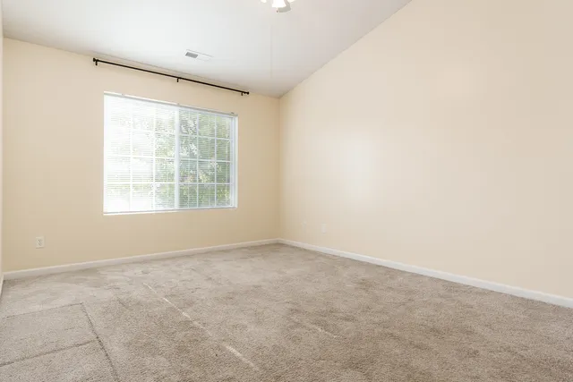 $160,000 | 6538 Commonwealth Drive, Loves Park, IL 61111