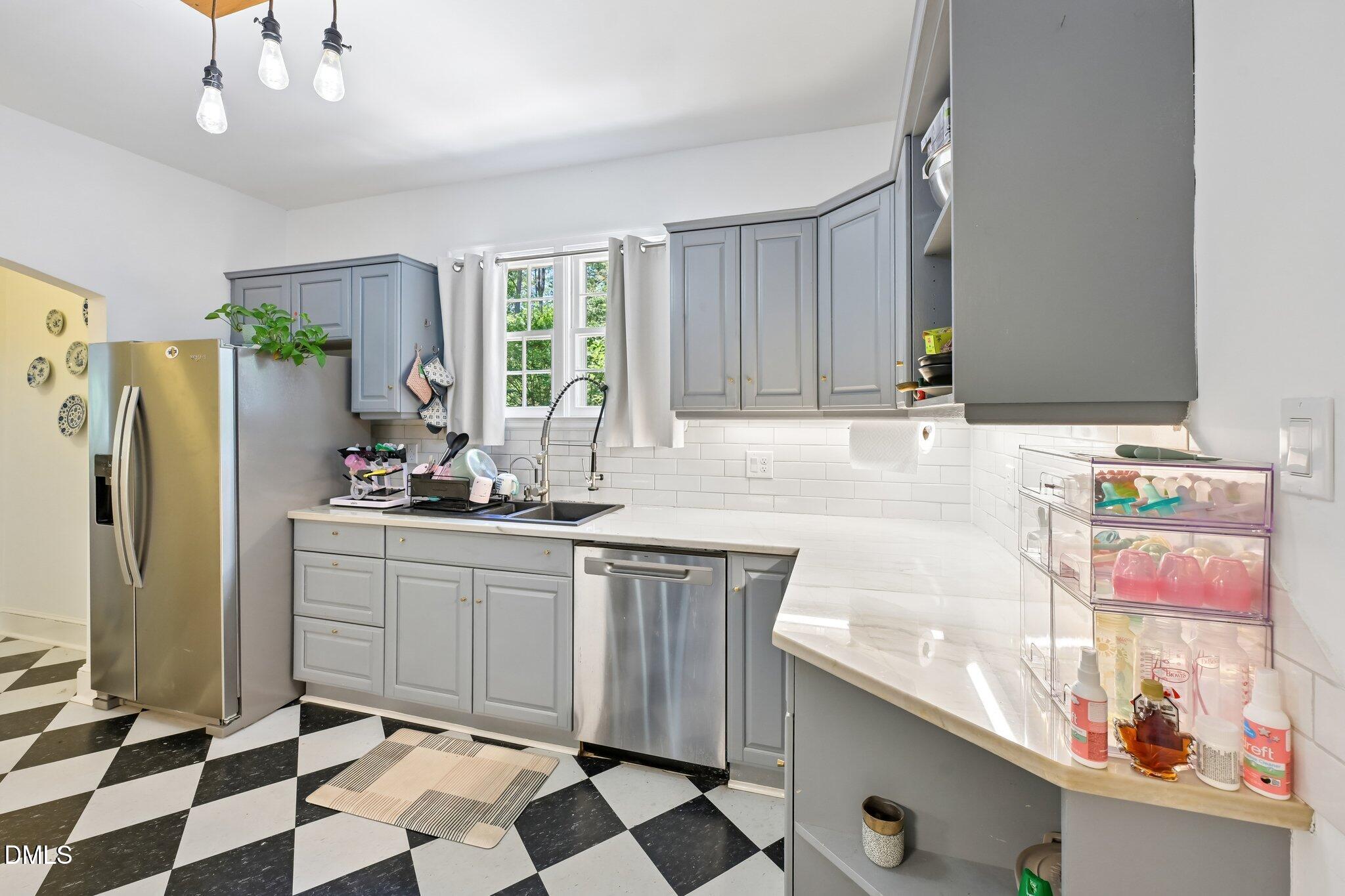 3016 Hope Valley Road Durham, NC 27707 - Photo 7 of 21