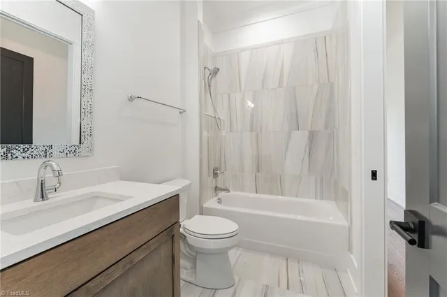 $1,200,000 | 8800 Knoll Creek, Oak Ridge, NC 27310