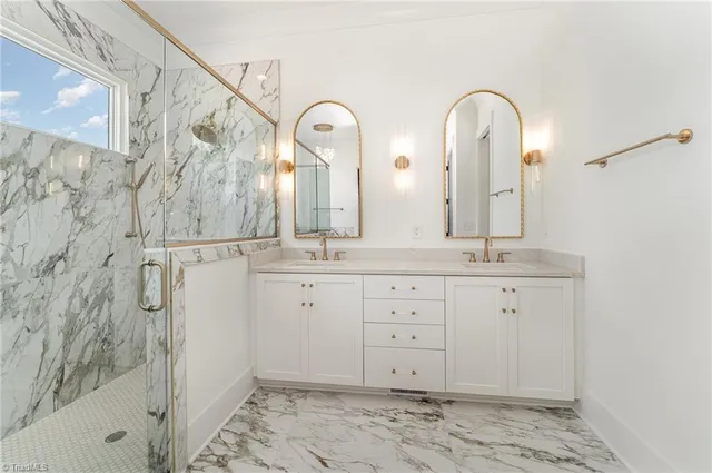 $1,200,000 | 8800 Knoll Creek, Oak Ridge, NC 27310