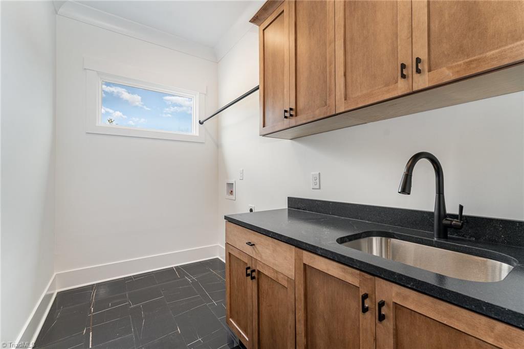 8800 Knoll Creek Oak Ridge, NC 27310 - Photo 38 of 48