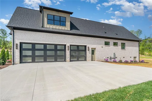 $1,200,000 | 8800 Knoll Creek, Oak Ridge, NC 27310