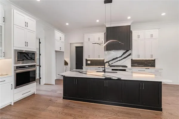 $1,199,900 | 8800 Knoll Creek, Oak Ridge, NC 27310