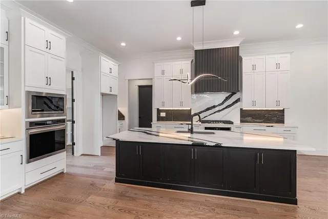 $1,200,000 | 8800 Knoll Creek, Oak Ridge, NC 27310