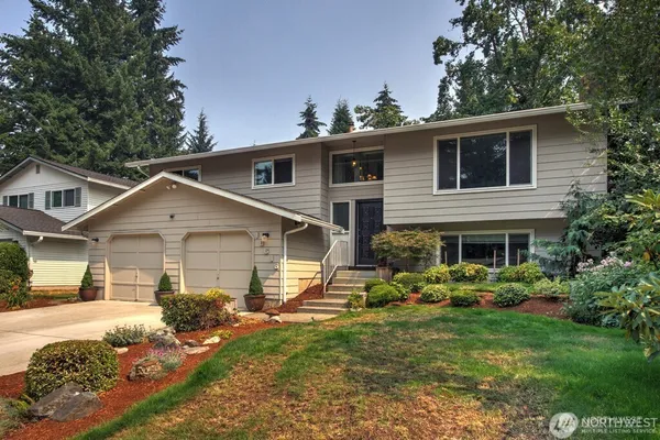 $4,200 | 10616 164th Avenue Northeast, Redmond, WA 98052