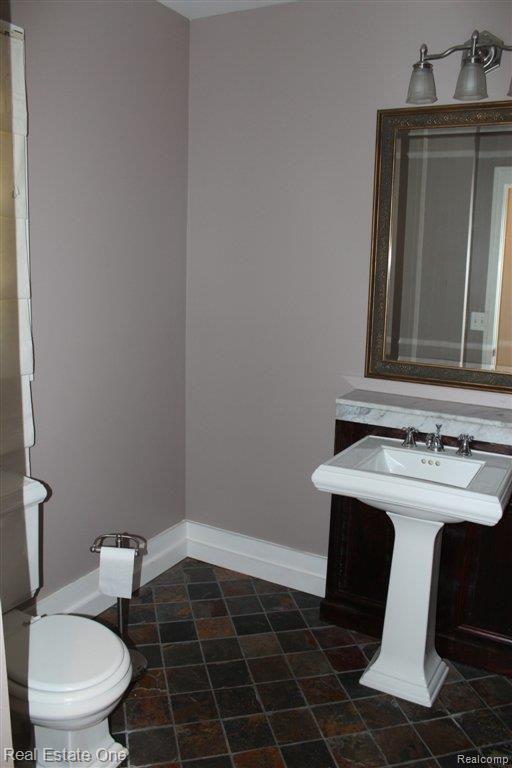 217 Woodside Road Royal Oak, MI 48073 - Photo 12 of 20 House photos 100.JPG