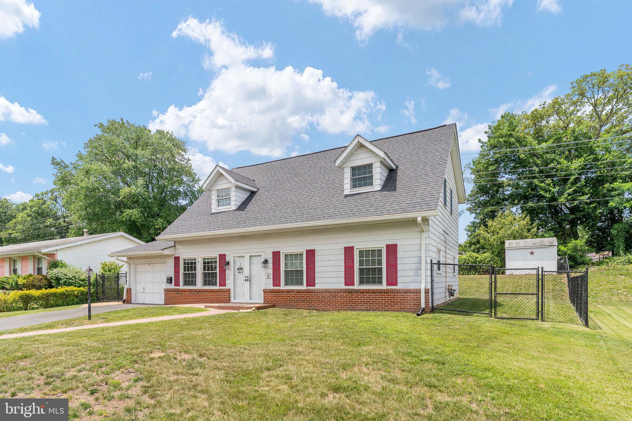 1009 South Ironwood Road Sterling, VA 20164 - Photo 5 of 75