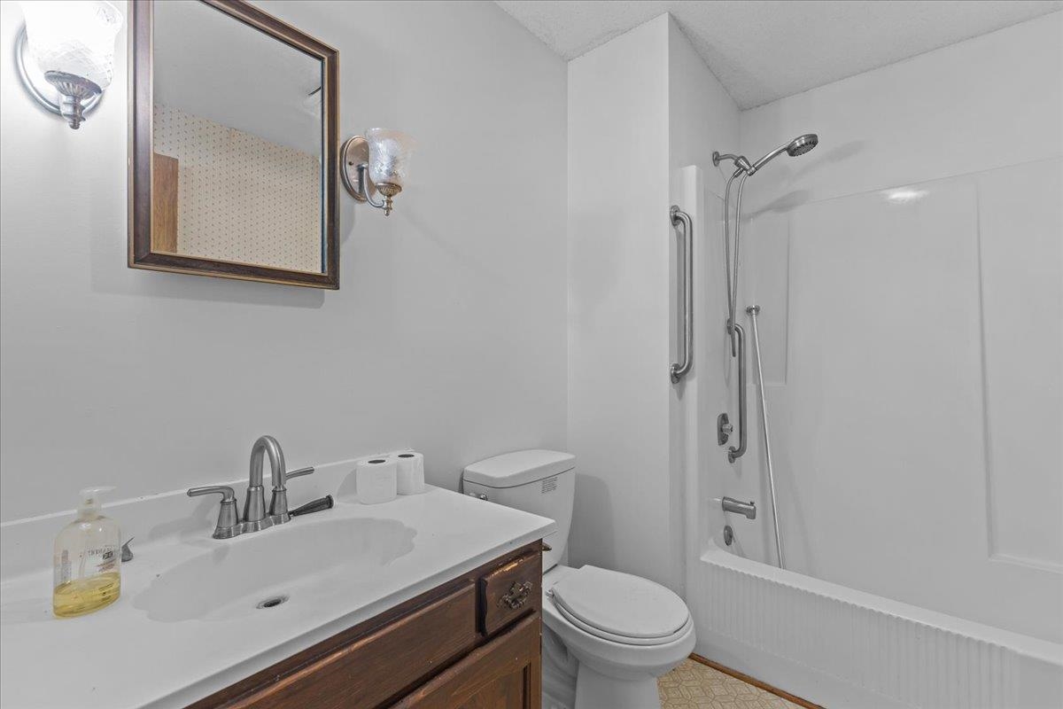 569 Westford-Milton Road Milton, VT 05468 - Photo 34 of 60