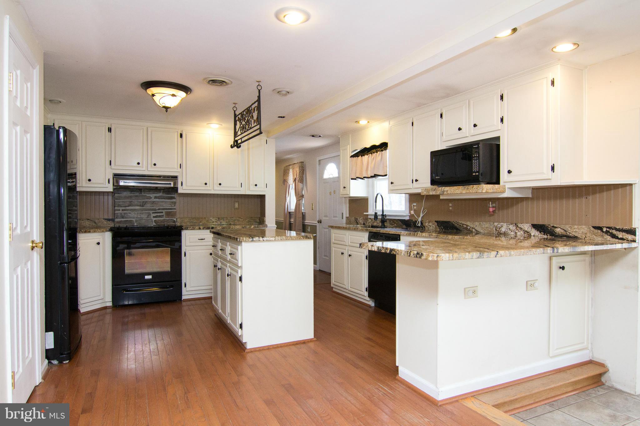 1908 Ridge Road Westminster, MD 21157 - Photo 17 of 30 Kitchen