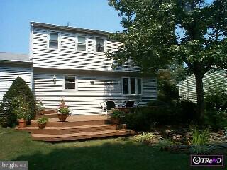 523 Lowell Road Warminster, PA 18974 - Photo 2 of 6 Gallery Image 2