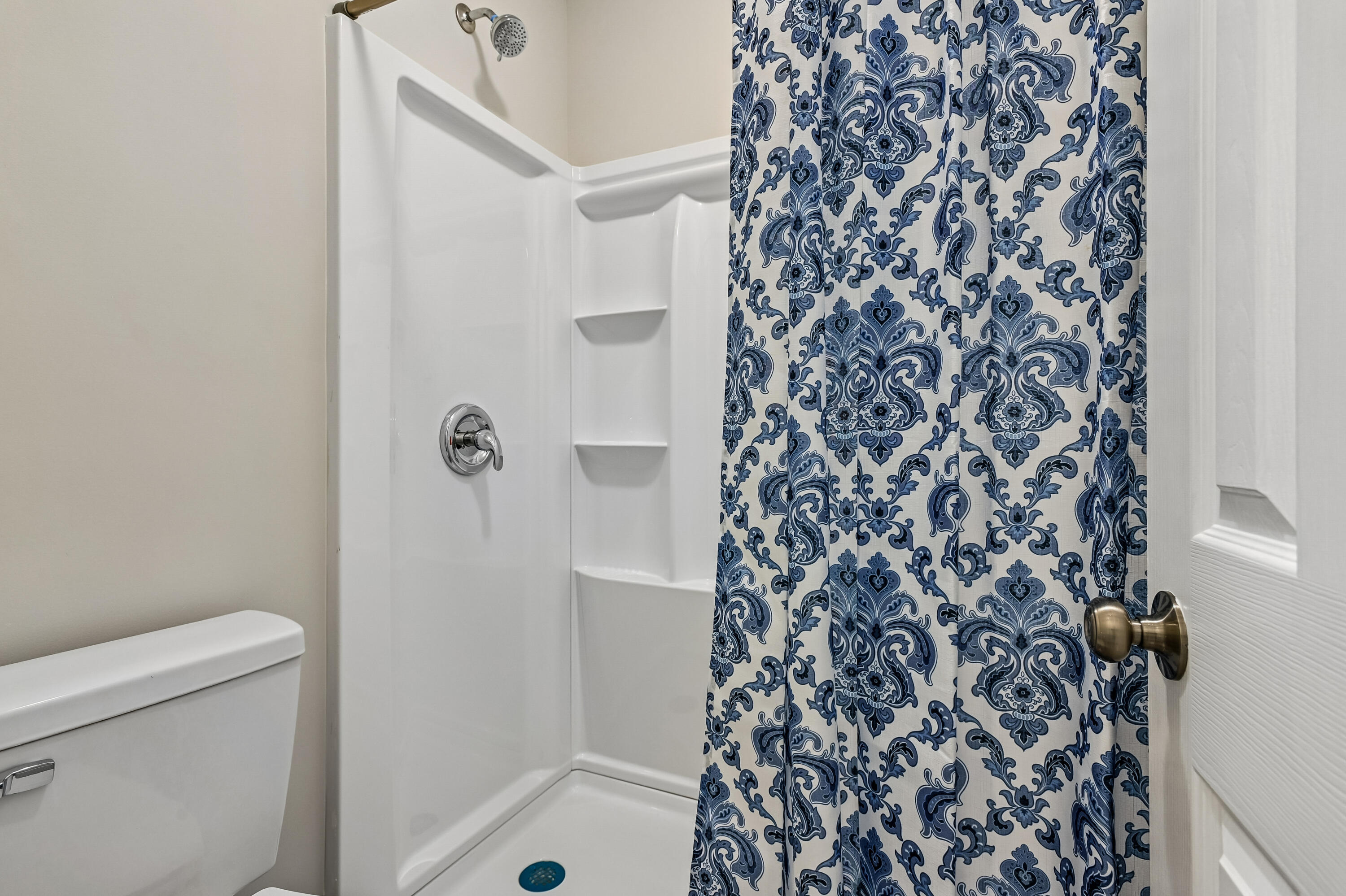 905 Burnley Road, Unit D Charleston, SC 29414 - Photo 21 of 44 20-Primary_Bath