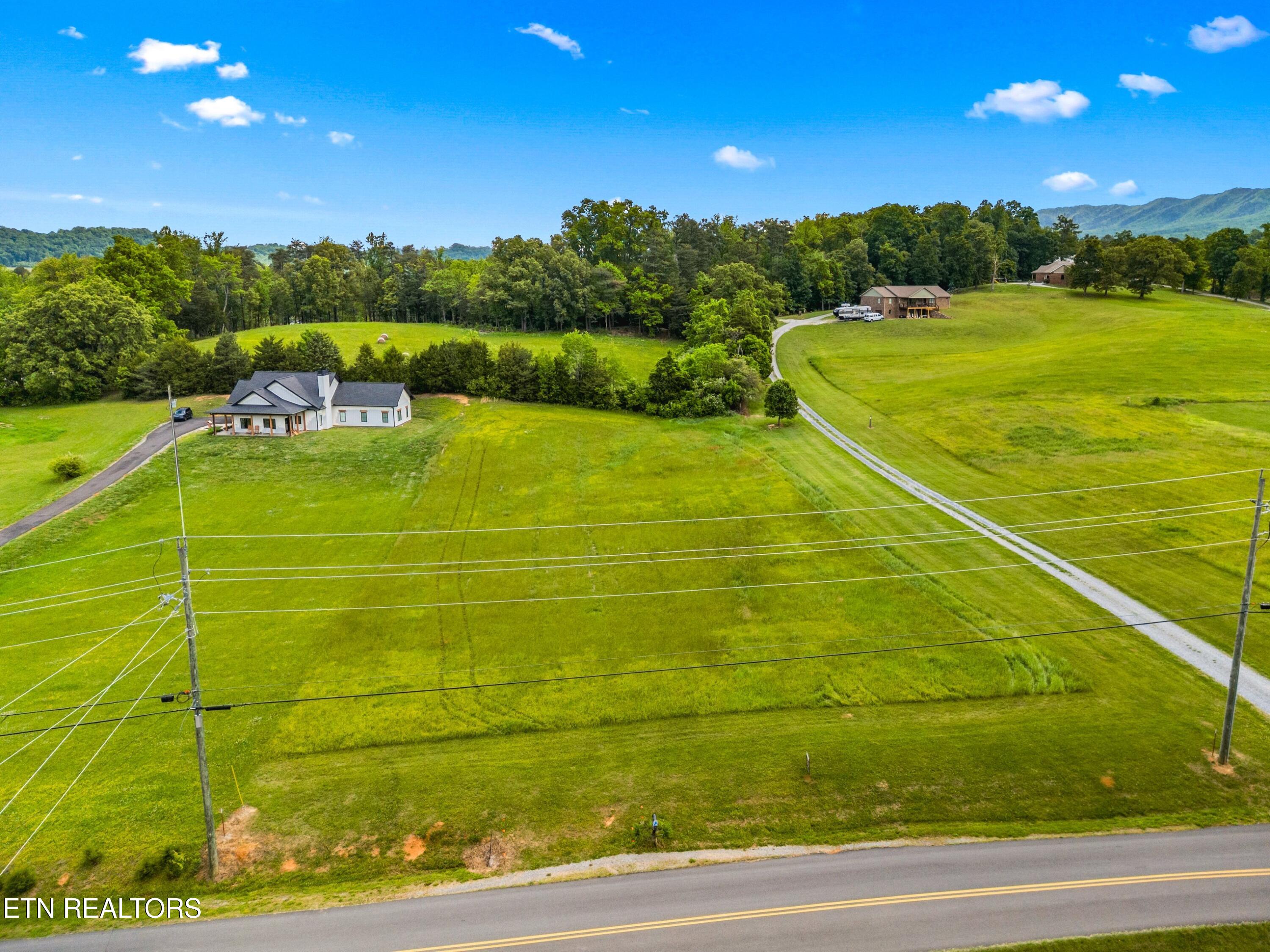Lot 13 County Line Road Dandridge, TN 37725 - Photo 9 of 14 010