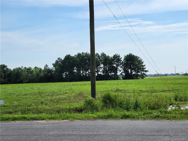 $195,000 | 6881 Rue Des Amis Dr Lake, Lake Charles, LA 70605