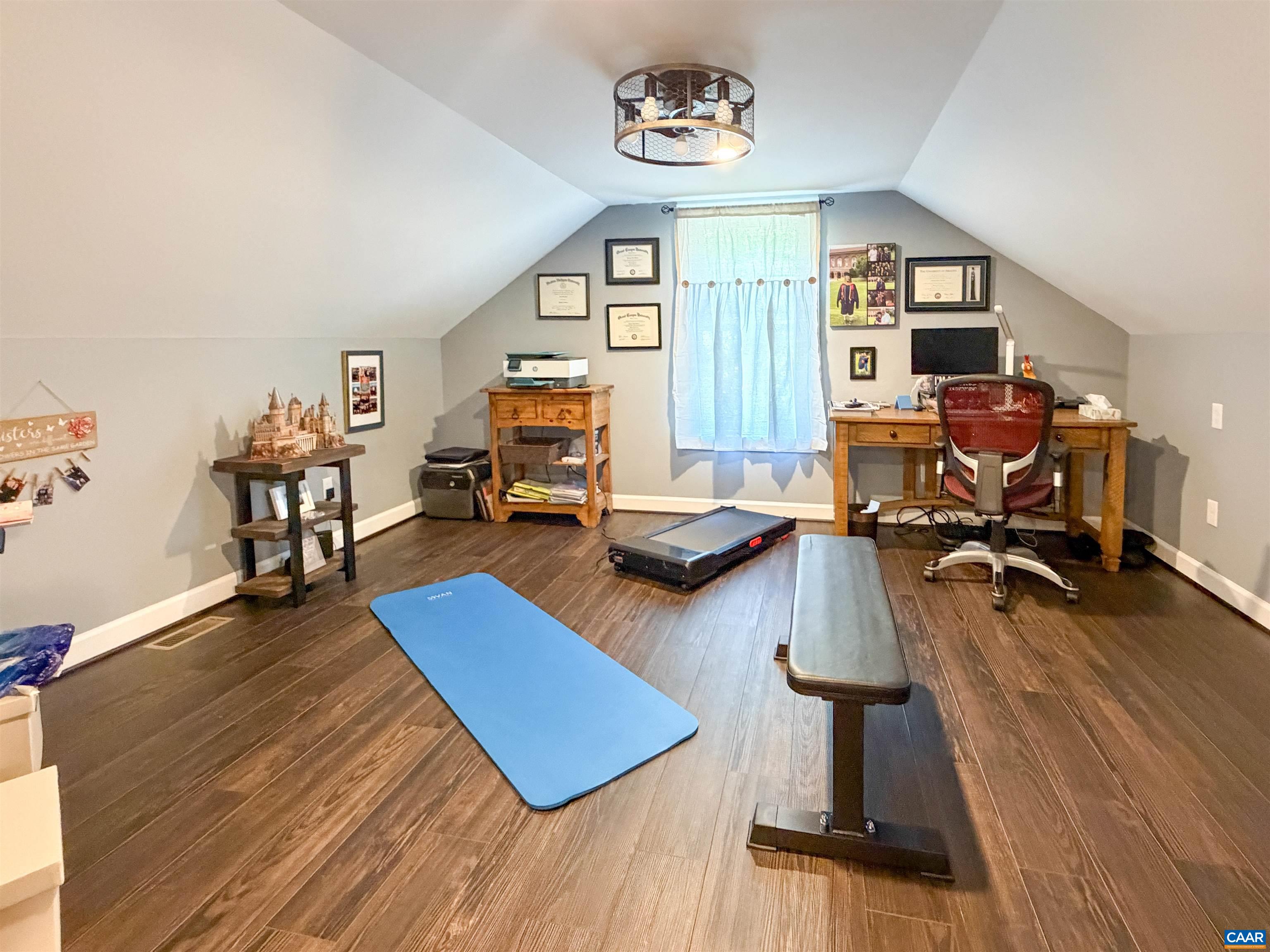 1387 Spreading Oak Road Arvonia, VA 23004 - Photo 18 of 43