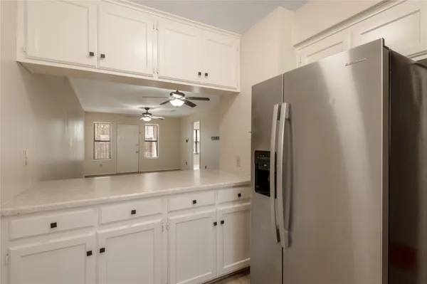 $1,000 | 1401 Ave O, Unit I, Huntsville, TX 77340