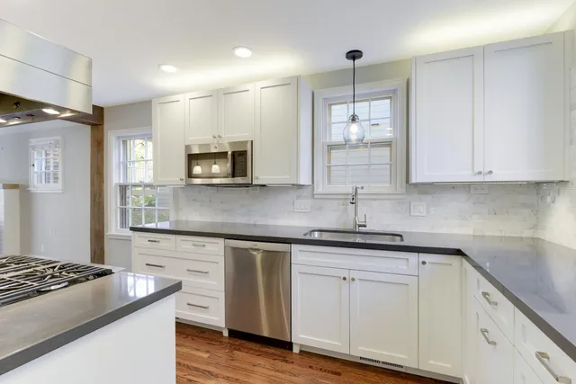 $2,800 | 4020 Ewing Avenue South, Minneapolis, MN 55410