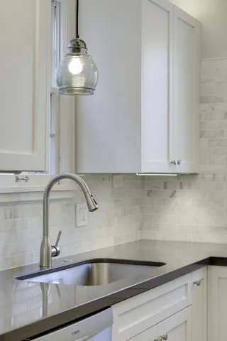 $2,800 | 4020 Ewing Avenue South, Minneapolis, MN 55410