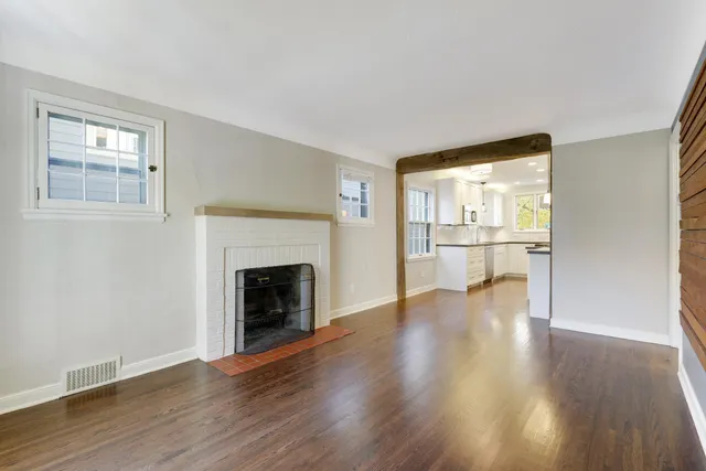 $2,800 | 4020 Ewing Avenue South, Minneapolis, MN 55410