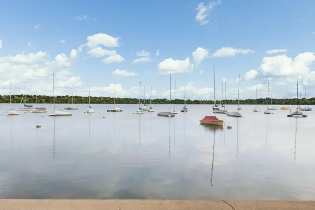 $2,800 | 4020 Ewing Avenue South, Minneapolis, MN 55410