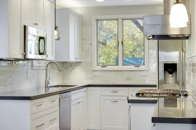 $2,800 | 4020 Ewing Avenue South, Minneapolis, MN 55410