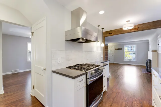 $2,800 | 4020 Ewing Avenue South, Minneapolis, MN 55410