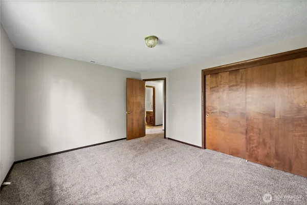 $399,000 | 5628 Finch Drive, Longview, WA 98632