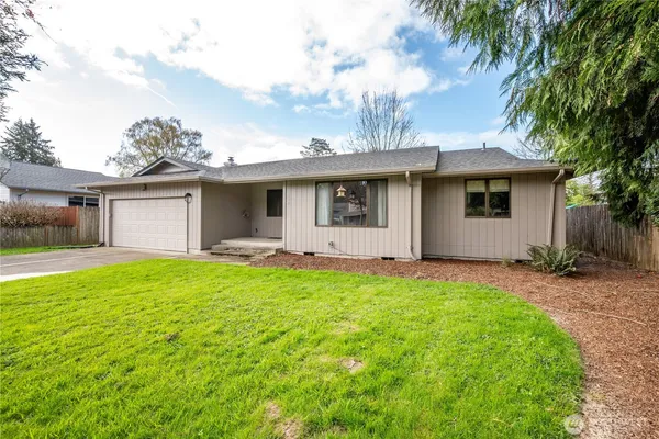 $399,000 | 5628 Finch Drive, Longview, WA 98632