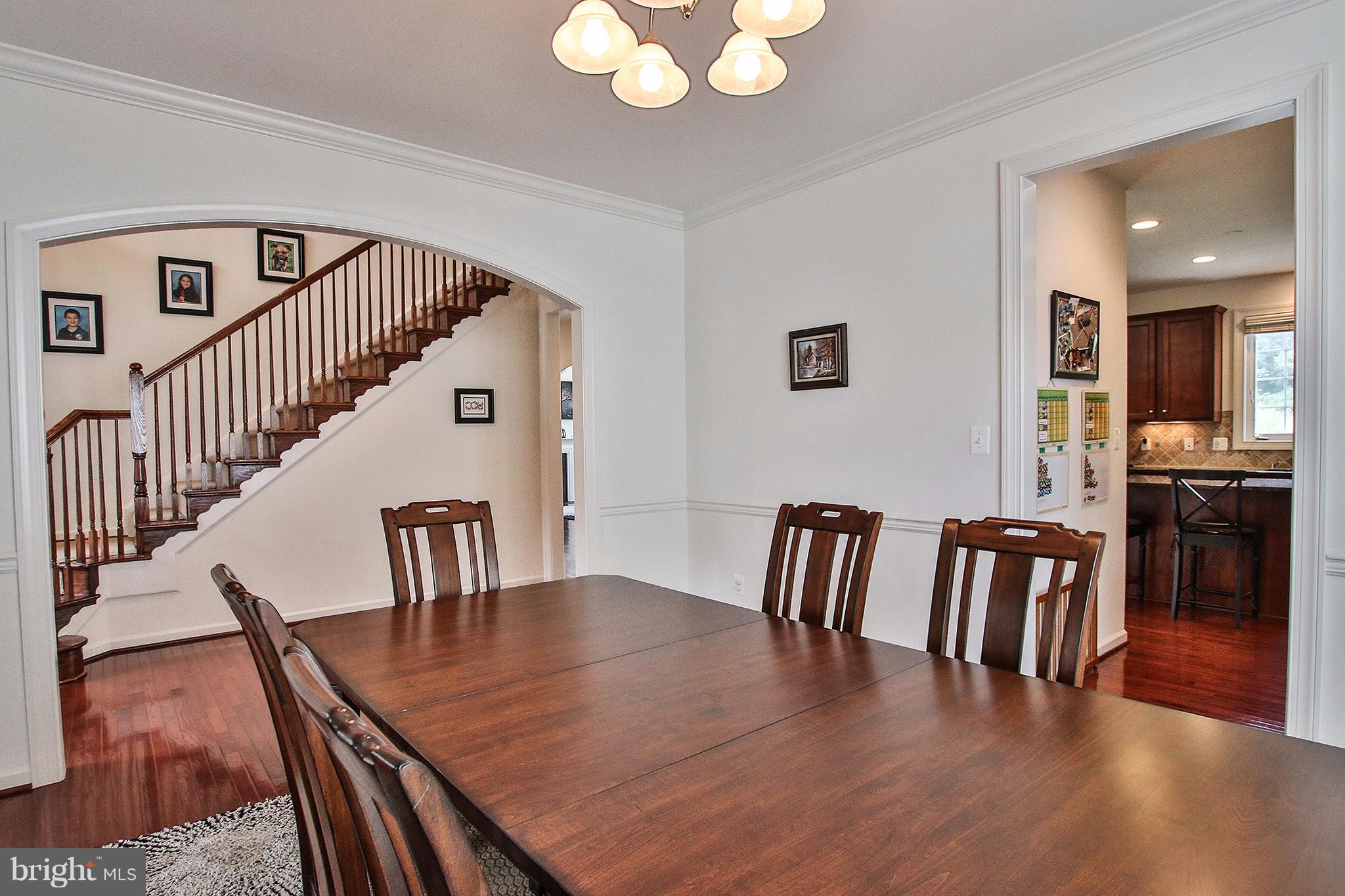 42338 Rising Moon Place Ashburn, VA 20148 - Photo 4 of 29 Dining Room