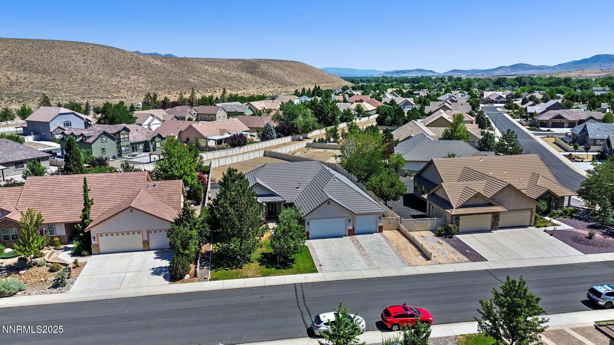 308 San Roma Drive Dayton, NV 89403 - Photo 7 of 46 7-web-or-mls-DJI_0010j