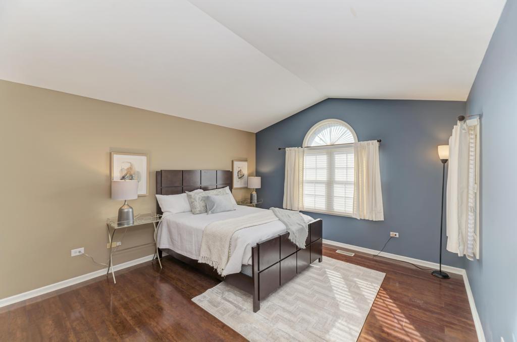 833 Havenshire Road, Unit 833 Naperville, IL 60565 - Photo 15 of 28