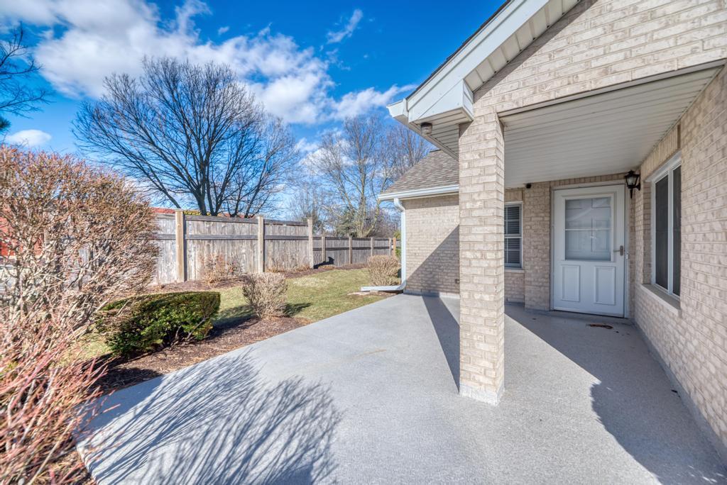833 Havenshire Road, Unit 833 Naperville, IL 60565 - Photo 3 of 28