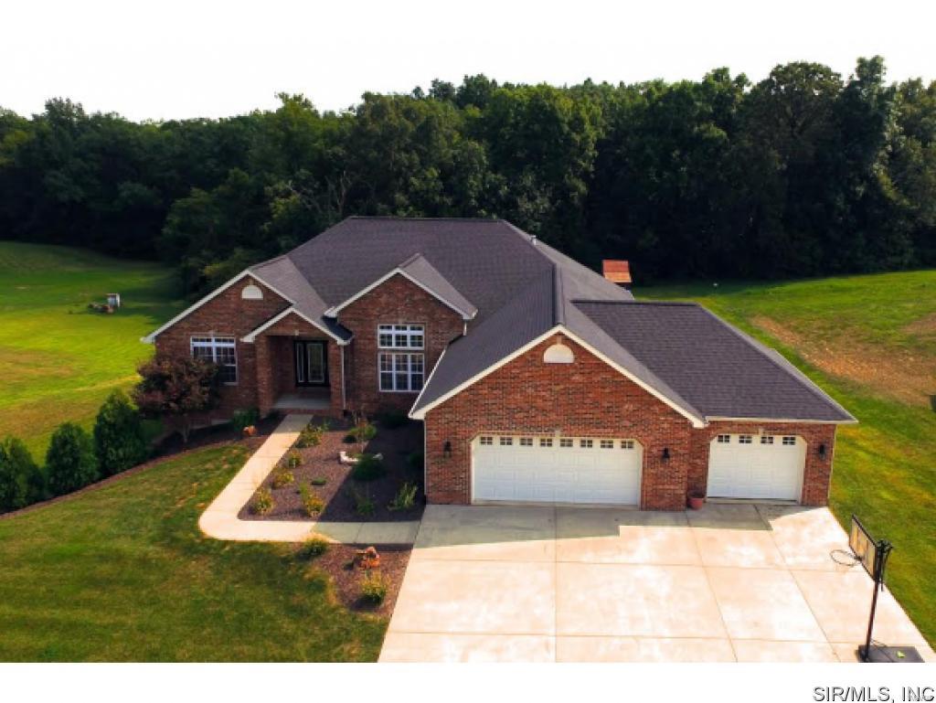 828 Ridge Road Waterloo, IL 62298 - Photo 2 of 36